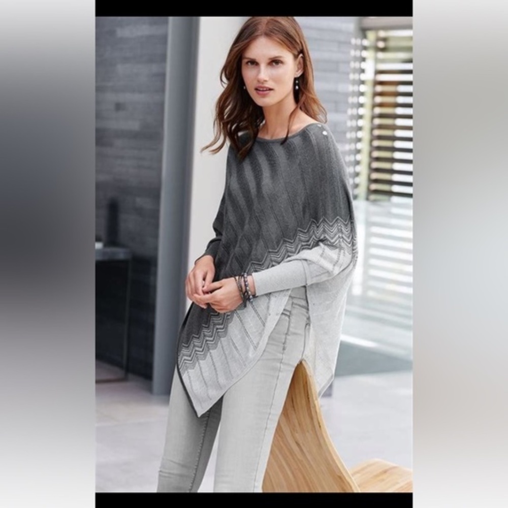 #16 White House Black Market Sparkly Silver-Gray Batwing Sleeve Handkerchief Top - Picture 4 of 9